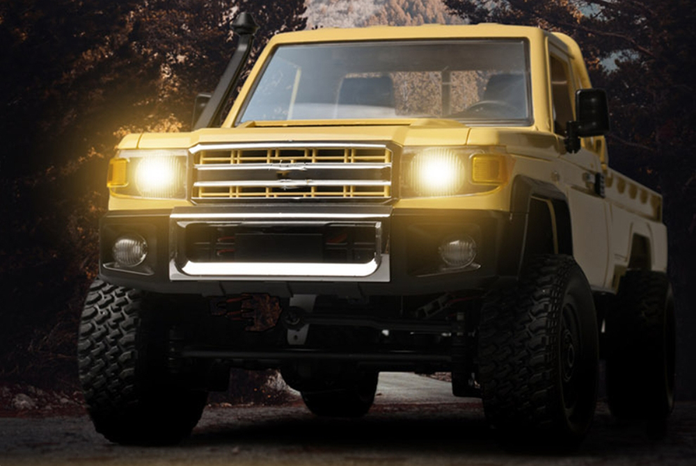 MN_MODEL_MN82_RC_CAR-light
